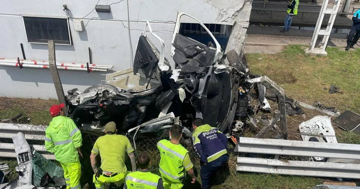 Accidente fatal en Acceso Oeste: tres mujeres murieron al chocar con la ...